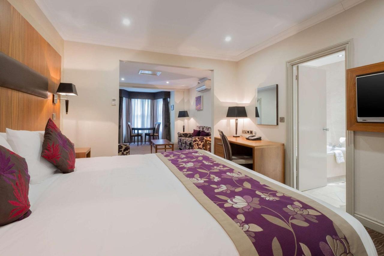 Ramada By Wyndham Cheltenham Golden Valley Exterior foto